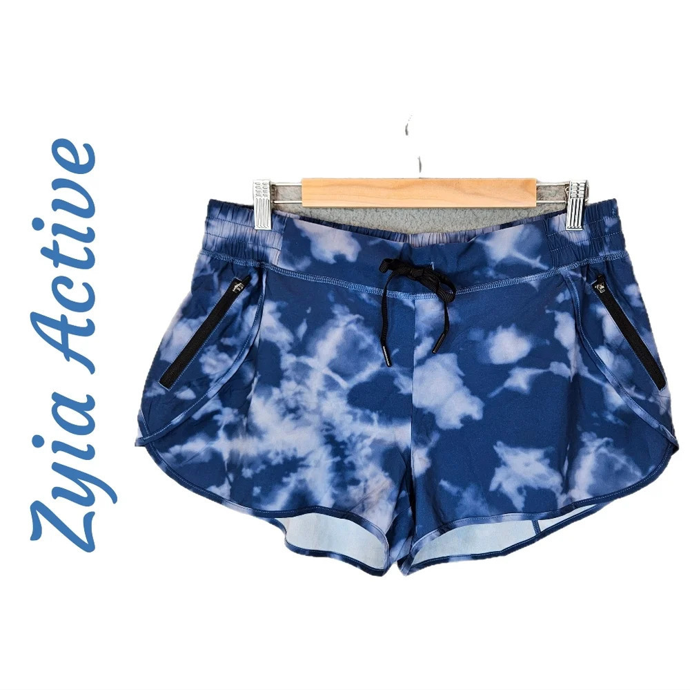 Zyia Active Womens Athletic Shorts Sz XL Blue & White Clouds Cumulus Fierce Zip